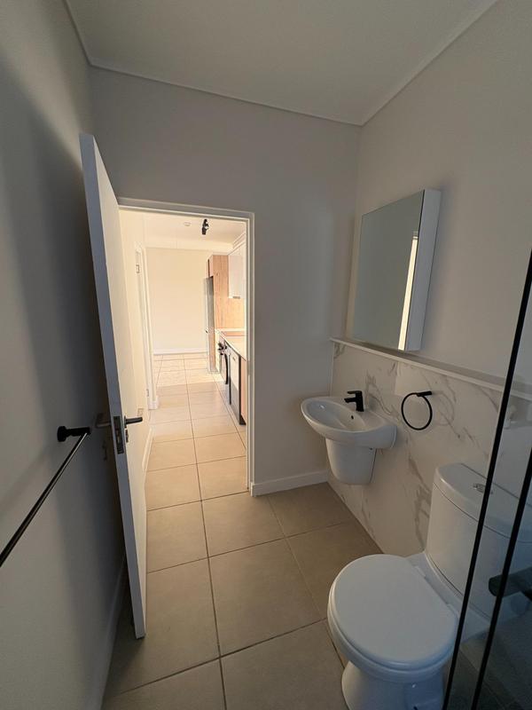 To Let 1 Bedroom Property for Rent in Richwood Western Cape